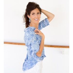 Anthropologie Cloth & Stone blue clouds tie dye button down shirt